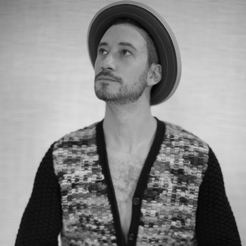 Comment Porter Chapeau Arriere Tete