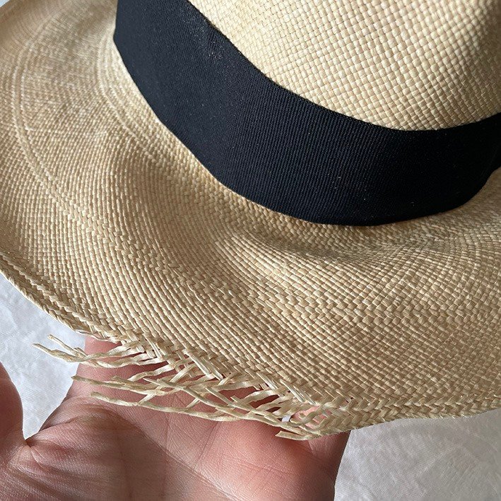 Réparer bord chapeau